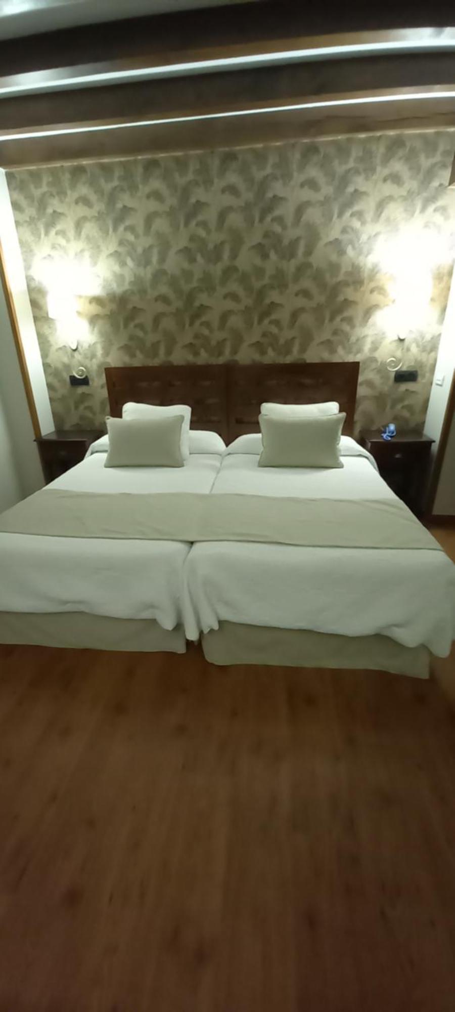 Hotel La Casona De Revolgo Santillana del Mar Zewnętrze zdjęcie